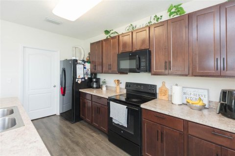 Casa en venta en Plant City, Florida, 4 dormitorios, 232.72 m2 № 2152368 - foto 12