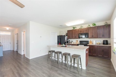 Casa en venta en Plant City, Florida, 4 dormitorios, 232.72 m2 № 2152368 - foto 9