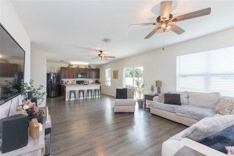 Casa en venta en Plant City, Florida, 4 dormitorios, 232.72 m2 № 2152368 - foto 15