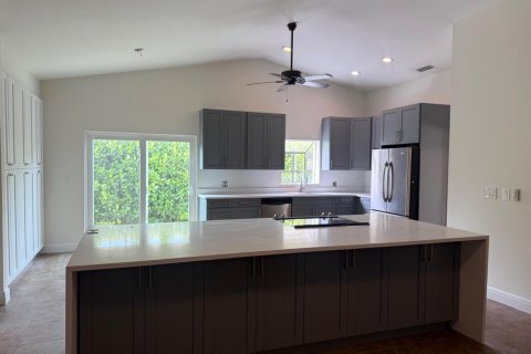House in Boca Raton, Florida 4 bedrooms, 195.09 sq.m. № 2177622 - photo 7