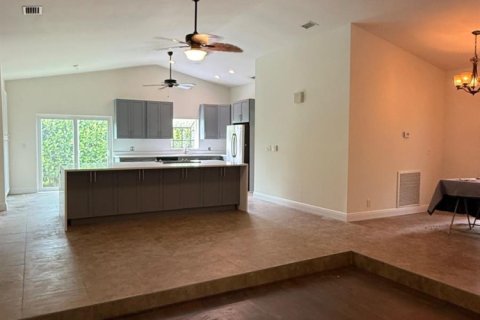 House in Boca Raton, Florida 4 bedrooms, 195.09 sq.m. № 2177622 - photo 8