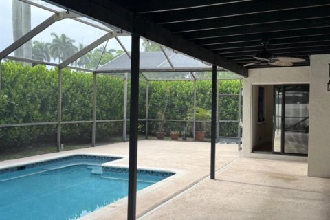 House in Boca Raton, Florida 4 bedrooms, 195.09 sq.m. № 2177622 - photo 27