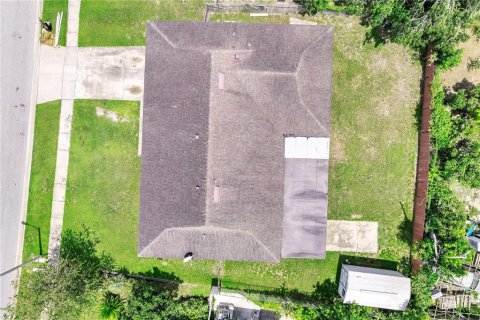House in Orlando, Florida 4 bedrooms, 167.5 sq.m. № 1880735 - photo 15