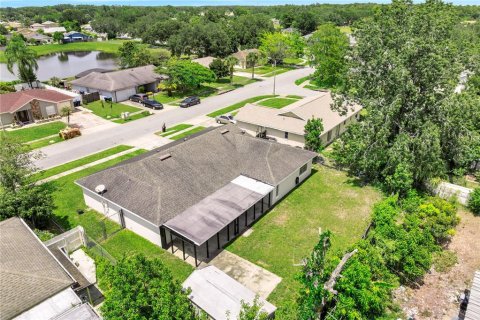 House in Orlando, Florida 4 bedrooms, 167.5 sq.m. № 1880735 - photo 22