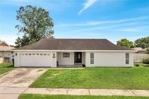 House in Orlando, Florida 4 bedrooms, 167.5 sq.m. № 1880735 - photo 12