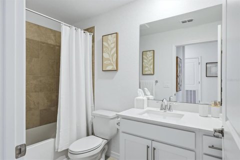Copropriété à louer à Lakewood Ranch, Floride: 2 chambres, 107.21 m2 № 2416577 - photo 23