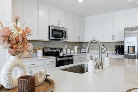 Copropriété à louer à Lakewood Ranch, Floride: 2 chambres, 107.21 m2 № 2416577 - photo 11