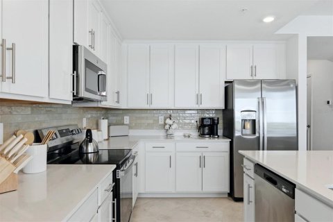 Copropriété à louer à Lakewood Ranch, Floride: 2 chambres, 107.21 m2 № 2416577 - photo 13