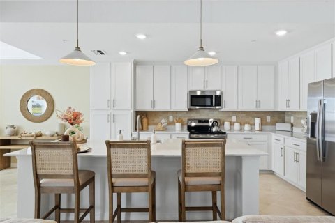 Copropriété à louer à Lakewood Ranch, Floride: 2 chambres, 107.21 m2 № 2416577 - photo 9