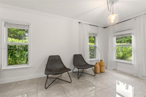 Casa en alquiler en North Miami, Florida, 3 dormitorios, 167.22 m2 № 1883853 - foto 7