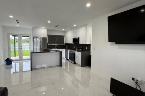 Villa ou maison à vendre à Homestead, Floride: 3 chambres, 100.33 m2 № 1948876 - photo 9