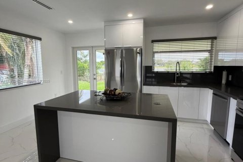 Villa ou maison à vendre à Homestead, Floride: 3 chambres, 100.33 m2 № 1948876 - photo 11