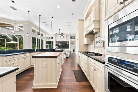 Купить виллу или дом в Тампа, Флорида 9 комнат, 380.06м2, № 2356716 - фото 13