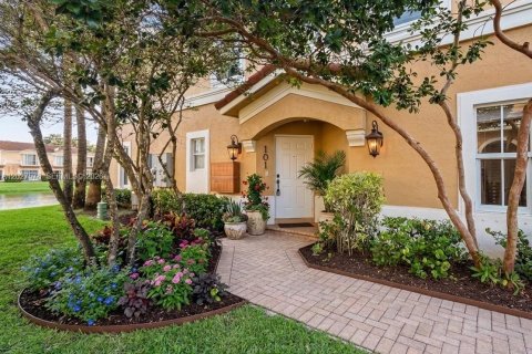 Touwnhouse à vendre à Miramar, Floride: 3 chambres № 2257678 - photo 4