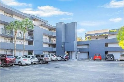 Купить кондоминиум в Майами, Флорида 2 спальни, 83.61м2, № 1972124 - фото 17