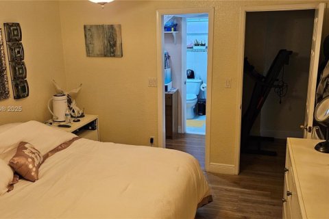 Купить кондоминиум в Майами, Флорида 2 спальни, 83.61м2, № 1972124 - фото 8