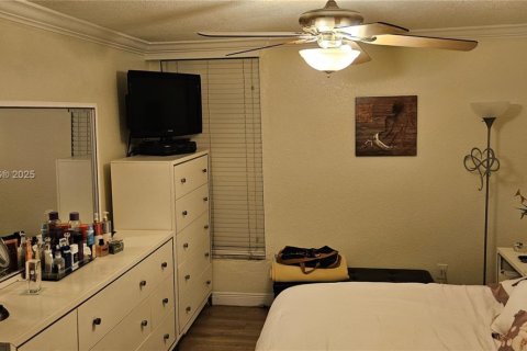 Купить кондоминиум в Майами, Флорида 2 спальни, 83.61м2, № 1972124 - фото 9