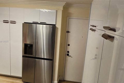 Купить кондоминиум в Майами, Флорида 2 спальни, 83.61м2, № 1972124 - фото 6