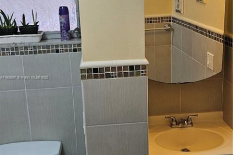 Купить кондоминиум в Майами, Флорида 2 спальни, 83.61м2, № 1972124 - фото 11