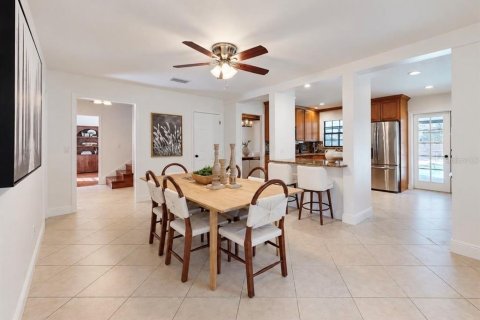 Casa en venta en Valrico, Florida, 4 dormitorios, 210.89 m2 № 2384325 - foto 5