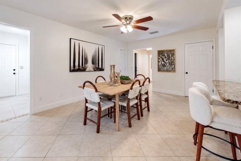 Casa en venta en Valrico, Florida, 4 dormitorios, 210.89 m2 № 2384325 - foto 6