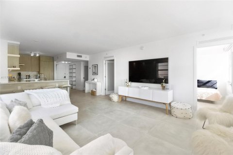 Condominio en venta en Miami Beach, Florida, 3 dormitorios, 110.55 m2 № 1920853 - foto 1