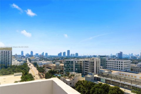 Condominio en venta en Miami Beach, Florida, 3 dormitorios, 110.55 m2 № 1920853 - foto 20
