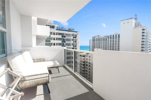 Condominio en venta en Miami Beach, Florida, 3 dormitorios, 110.55 m2 № 1920853 - foto 23