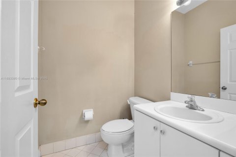 Adosado en alquiler en Miami, Florida, 3 dormitorios, 161 m2 № 1945117 - foto 9