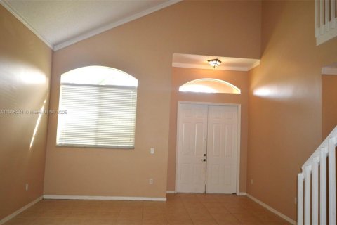 House in Homestead, Florida 4 bedrooms, 216.09 sq.m. № 1971543 - photo 2