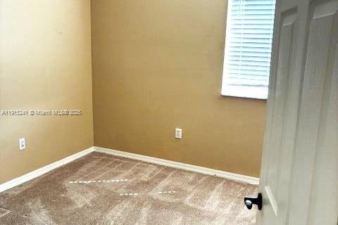 House in Homestead, Florida 4 bedrooms, 216.09 sq.m. № 1971543 - photo 23