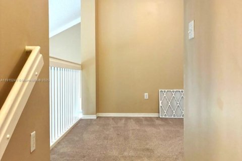 House in Homestead, Florida 4 bedrooms, 216.09 sq.m. № 1971543 - photo 26