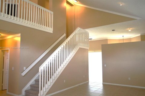 House in Homestead, Florida 4 bedrooms, 216.09 sq.m. № 1971543 - photo 4