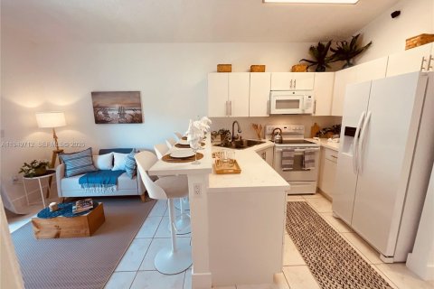 Купить виллу или дом в Хомстед, Флорида 3 спальни, 118.91м2, № 2005432 - фото 15