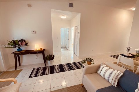 Купить виллу или дом в Хомстед, Флорида 3 спальни, 118.91м2, № 2005432 - фото 11