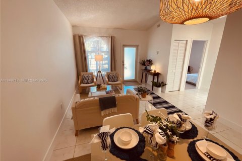 Купить виллу или дом в Хомстед, Флорида 3 спальни, 118.91м2, № 2005432 - фото 10