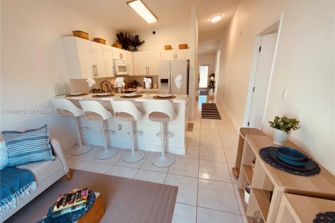 Купить виллу или дом в Хомстед, Флорида 3 спальни, 118.91м2, № 2005432 - фото 17