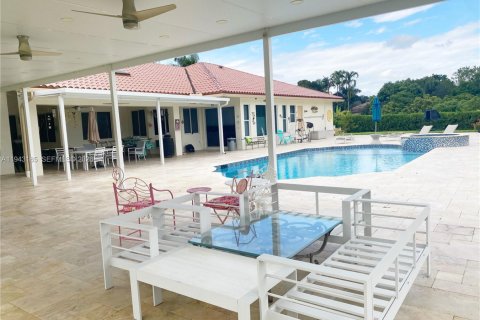 Купить виллу или дом в Саутвест-Ранчес, Флорида 4 спальни, 345.5м2, № 2009888 - фото 20