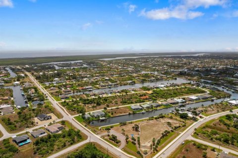 Terreno en venta en Port Charlotte, Florida № 251612 - foto 4