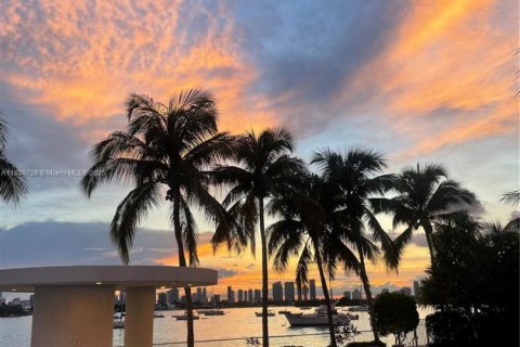 Condominio en venta en Miami Beach, Florida, 1 dormitorio, 74.88 m2 № 1942493 - foto 27