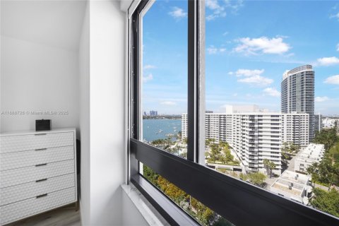 Condominio en venta en Miami Beach, Florida, 1 dormitorio, 74.88 m2 № 1942493 - foto 21