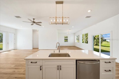 Villa ou maison à vendre à Punta Gorda, Floride: 3 chambres, 205.69 m2 № 2219228 - photo 23
