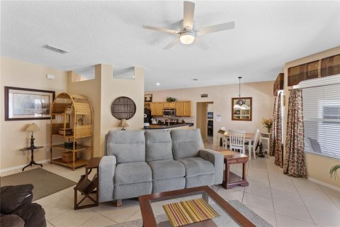 Villa ou maison à vendre à Orlando, Floride: 4 chambres, 250.65 m2 № 2151905 - photo 10