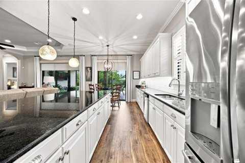 House in Tampa, Florida 3 bedrooms, 225.47 sq.m. № 2395884 - photo 18