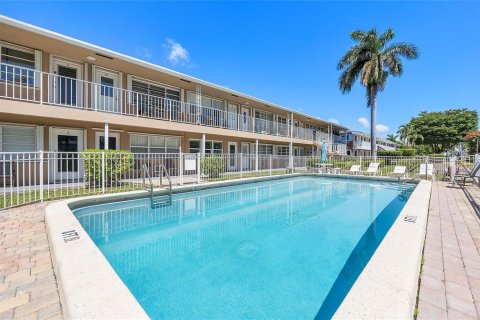 Copropriété à vendre à Hallandale Beach, Floride: 1 chambre, 55.74 m2 № 2083687 - photo 13