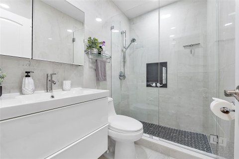 Copropriété à vendre à Hallandale Beach, Floride: 1 chambre, 55.74 m2 № 2083687 - photo 9
