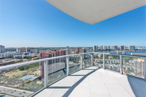 Copropriété à louer à Sunny Isles Beach, Floride: 2 chambres, 192.31 m2 № 1936470 - photo 12