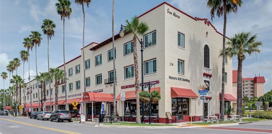 Immobilier commercial à Venice, Floride 41.06 m2 № 2217867