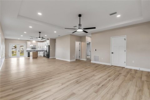 Casa en venta en Oak Hill, Florida, 3 dormitorios, 171.22 m2 № 2324612 - foto 9