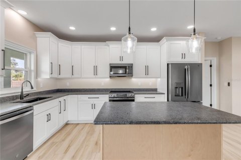 Casa en venta en Oak Hill, Florida, 3 dormitorios, 171.22 m2 № 2324612 - foto 18